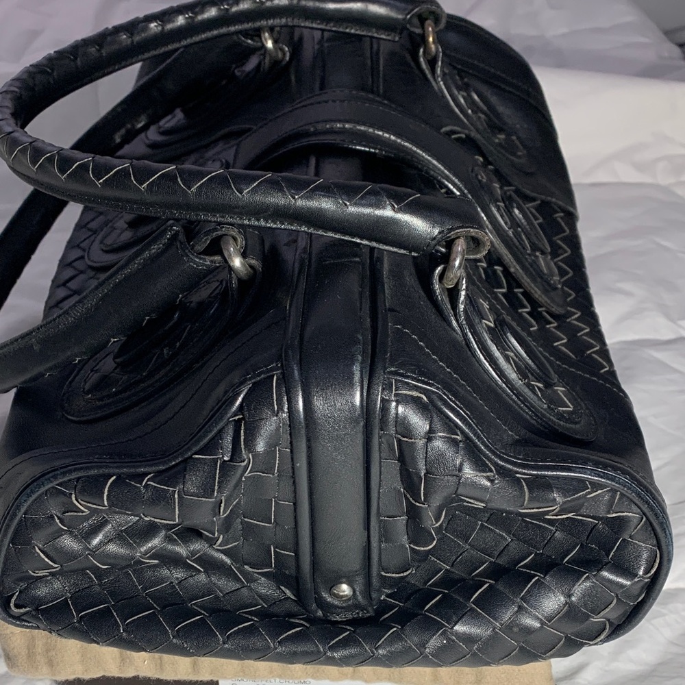 Bottega Veneta Woven Leather Satchel - Classic Black Doctor Bag - Picture 3 of 16